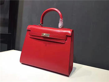 Hermes Kelly Leather handbag in Red