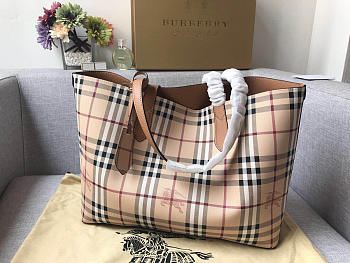 Burberry Double Side Shopping bag for Women in Khaki