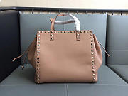 Valentino Original shopping bags in Apricot - 2