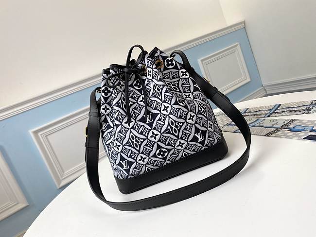 Louis Vuitton M57154 NOE BB Black - 1