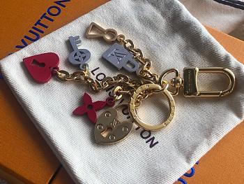 LV M67438 Love Lock Heart and Key Holder
