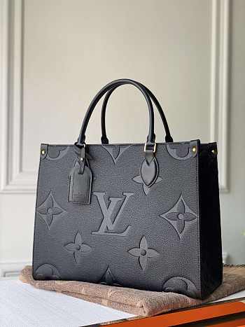 Louis Vuitton Onthego Black