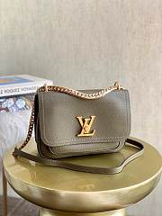 Louis Vuitton 2020-21FW Shoulder Bags 001 - 1
