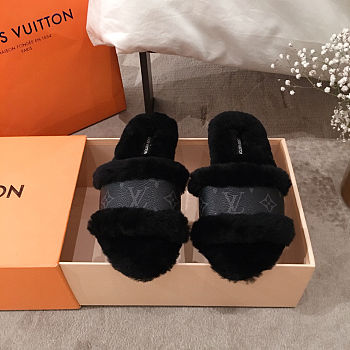 Louis Vuitton Sandals 025