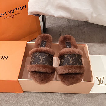 Louis Vuitton Sandals 026