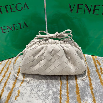 Bottega Veneta The Pouch Bag 001