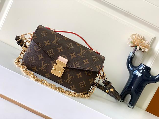 Louis Vuitton Pochette Metis East West - bestify.ru