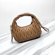 MiuMiu Medium Wander matelassé nappa leather hobo bag Caramel 25cm - 2