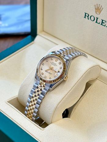Rolex Day Date Champagne Gold Watch 31mm