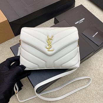 YSL Loulou Toy Crossbody Bag in Quilted Leather Bianco - 20 x 14 x 7.5 cm