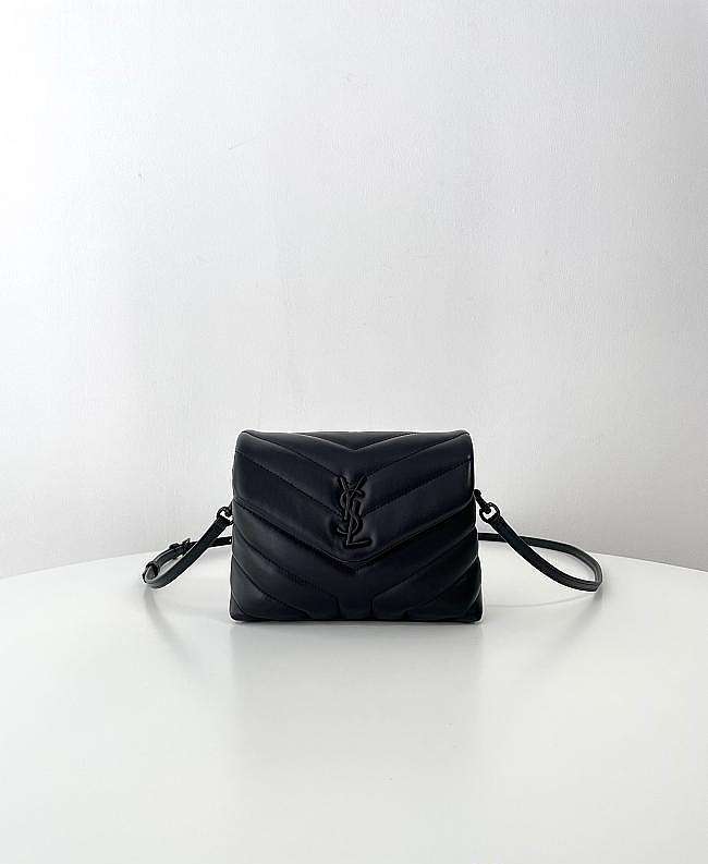 YSL Toy Loulou In Quilted Leather Black - 20 x 14 x 7.5 cm - 1