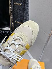 Louis Vuitton Sneakers Yellow - 3