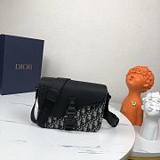 Dior Small Saddle Messenger Beige and Black Bag with Flap - 23 x 17.5 x 6 cm - 1