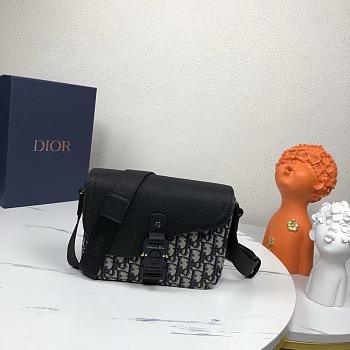 Dior Small Saddle Messenger Beige and Black Bag with Flap - 23 x 17.5 x 6 cm