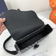 Dior Small Saddle Messenger Beige and Black Bag with Flap - 23 x 17.5 x 6 cm - 4