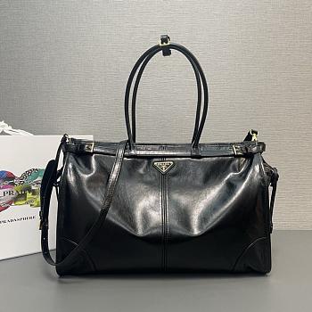 Prada Bonnie extra large leather handbag In Black - 42x30x12cm