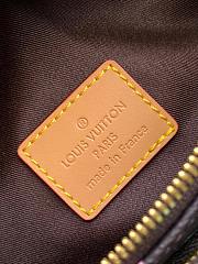 Louis Vuitton M24858 Rush Bumbag Chocolate Monogram - 30 x 15 x 8 cm - 3