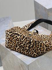 YSL le 5 à 7 Bea In Pony Hair Leather - 50x28x18cm - 2