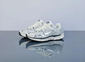 Nike Zoom Vomero 5 Chrome