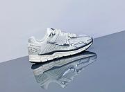 Nike Zoom Vomero 5 Chrome - 4