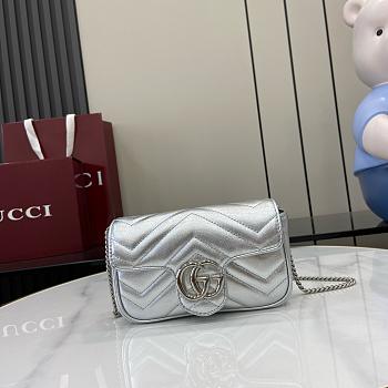 Gucci GG Marmont Super Mini Bag 476433 Silver - 16.5x10x4.5cm