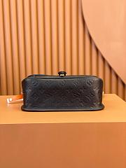 Louis Vuitton M46386 Diane Black Bag - 23 x 16 x 8.5 cm - 4