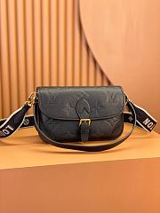 Louis Vuitton M46386 Diane Black Bag - 23 x 16 x 8.5 cm - 2