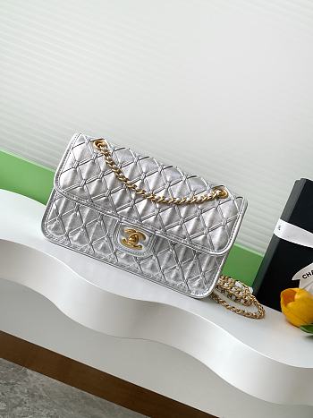 Chanel small flap bag metallized braided calfskin in silver - 15x25x8cm