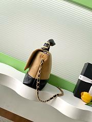 Chanel 25a Small Shopping Bag Beige & Black - 29x18x8cm - 5