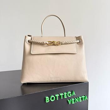 Bottega Veneta Medium Ciao Ciao Ecru Bag - 34x26x15cm