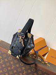 Louis Vuitton M83030 Side Trunk MM - 21x14x6cm - 4