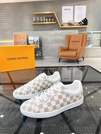 Louis Vuitton Sneaker 026
