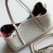 Gucci GG Emblem small tote bag beige and white - 31x18.5x11.5cm - 3