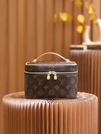 Louis Vuittion M44495 Nice Mini Case - 20x13.5x12cm