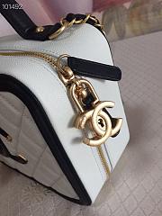 Chanel Small Cosmetic bag 18cm white - 2