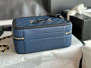 Chanel Small Cosmetic bag 18cm Blue - 5