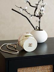 Chanel Café Coco Ice Cream Clutch - 14x11.5cm - 4