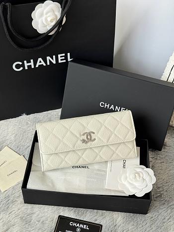 Chanel 25B Star Diamond Wallet White - 19x10.5x3cm