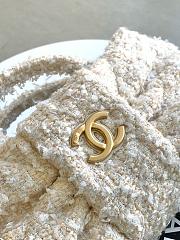 Chanel 25K Small Tweed Bow Bag in White - 26x18x5cm - 4