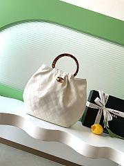 Chanel 26C White Large Hobo Bag - 32x26x14cm - 1