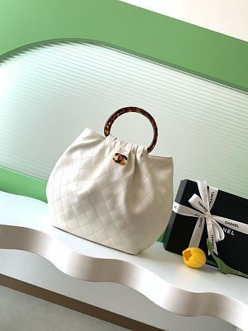 Chanel 26C White Large Hobo Bag - 32x26x14cm
