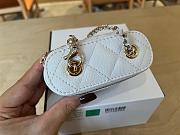 Chanel Mini Vanity Case with Chain in white quilted caviar leather 11cm - 6
