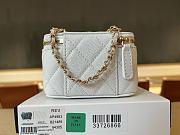 Chanel Mini Vanity Case with Chain in white quilted caviar leather 11cm - 2
