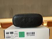 Chanel Mini Vanity Case with Chain in black quilted caviar leather 11cm - 3
