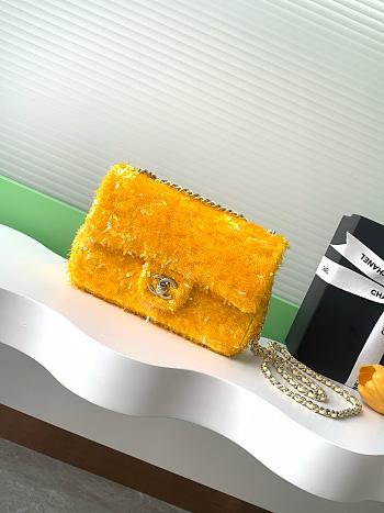 Chanel Flap with yellow sequin calfskin Bag - 21x14x8cm