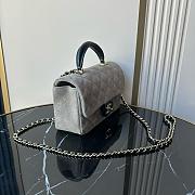 Chanel 25 bag in grey suede with black leather trim - 20x12x7cm - 6
