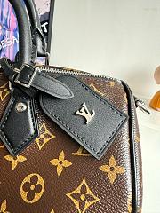 Louis Vuitton M12243 Speedy Soft 30 Dark - 30x21x17cm - 5