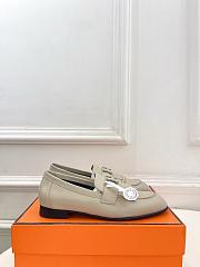 Hermès Royal loafer in beige leather - 5