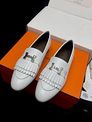 Hermès Royal loafer in white leather - 1