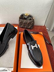 Hermès Faubourg loafer in black leather with a H buckle - 5